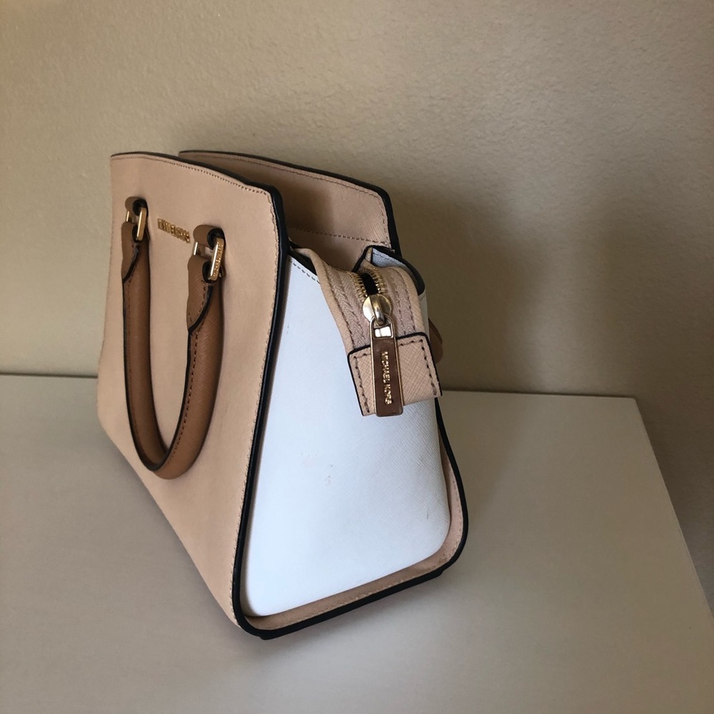 Beautiful MK handbag